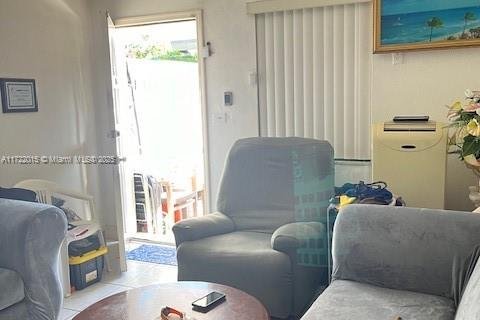 Commercial property in Miami, Florida № 1859899 - photo 19
