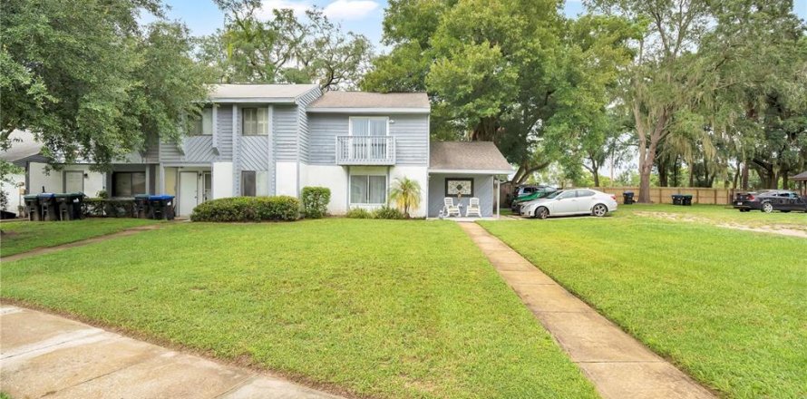 Townhouse in Orlando, Florida 2 bedrooms, 122.26 sq.m. № 2374147