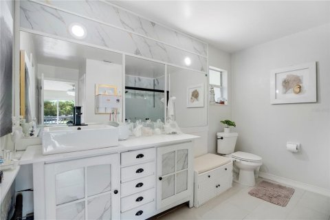 Townhouse in Orlando, Florida 2 bedrooms, 122.26 sq.m. № 2374147 - photo 11