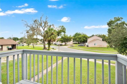 Townhouse in Orlando, Florida 2 bedrooms, 122.26 sq.m. № 2374147 - photo 14