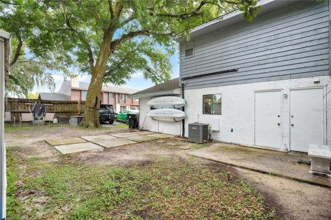 Townhouse in Orlando, Florida 2 bedrooms, 122.26 sq.m. № 2374147 - photo 17