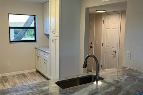 Copropriété à louer à Punta Gorda, Floride: 2 chambres, 114.08 m2 № 2103289 - photo 8