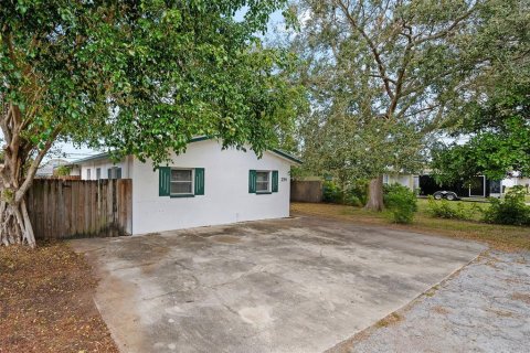 Appartement à Largo, Floride 2 chambres, 69.68 m2 № 2384017