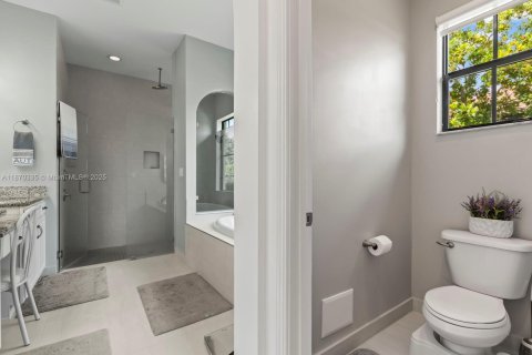 House in Parkland, Florida 4 bedrooms, 265.89 sq.m. № 1981816 - photo 16