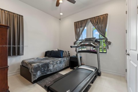 House in Parkland, Florida 4 bedrooms, 265.89 sq.m. № 1981816 - photo 12