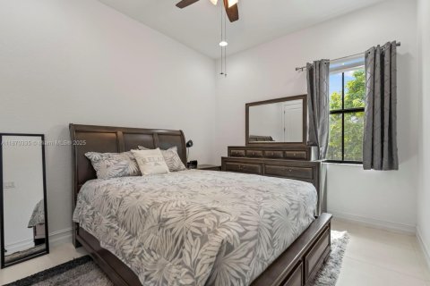 House in Parkland, Florida 4 bedrooms, 265.89 sq.m. № 1981816 - photo 8