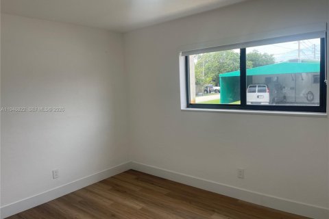 Снять в аренду виллу или дом в Холливуд, Флорида 3 спальни, 115.29м2, № 2005302 - фото 15