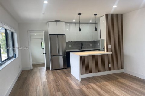 Снять в аренду виллу или дом в Холливуд, Флорида 3 спальни, 115.29м2, № 2005302 - фото 6