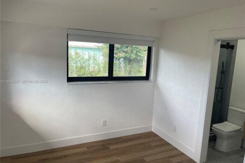 Снять в аренду виллу или дом в Холливуд, Флорида 3 спальни, 115.29м2, № 2005302 - фото 29