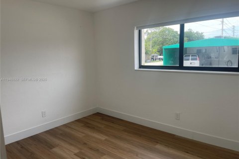 Снять в аренду виллу или дом в Холливуд, Флорида 3 спальни, 115.29м2, № 2005302 - фото 16