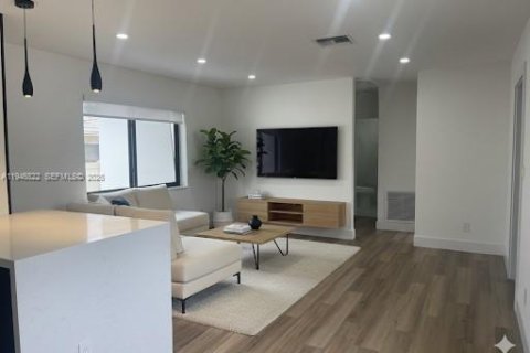 Снять в аренду виллу или дом в Холливуд, Флорида 3 спальни, 115.29м2, № 2005302 - фото 5