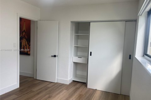 Снять в аренду виллу или дом в Холливуд, Флорида 3 спальни, 115.29м2, № 2005302 - фото 20