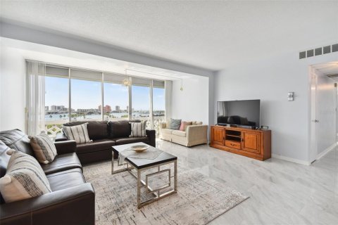 Copropriété à vendre à Clearwater, Floride: 2 chambres, 120.31 m2 № 1628334 - photo 4