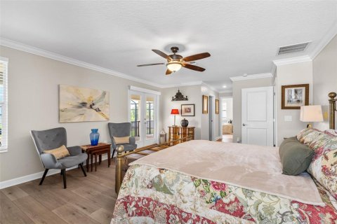 House in Clermont, Florida 5 bedrooms, 303.05 sq.m. № 2275651 - photo 30