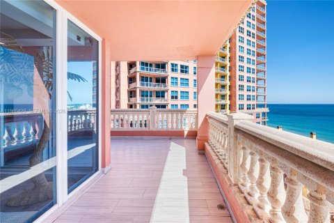 Condo in Fort Lauderdale, Florida, 3 bedrooms  № 2081207 - photo 23