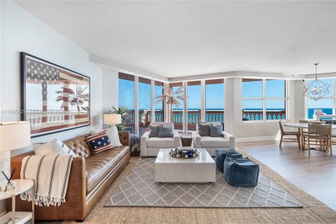 Condo in Fort Lauderdale, Florida, 3 bedrooms  № 2081207 - photo 9