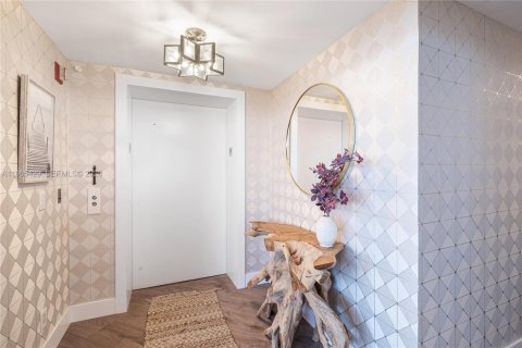 Condo in Fort Lauderdale, Florida, 3 bedrooms  № 2081207 - photo 7