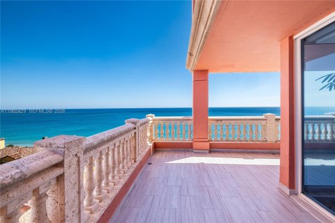 Condo in Fort Lauderdale, Florida, 3 bedrooms  № 2081207 - photo 19
