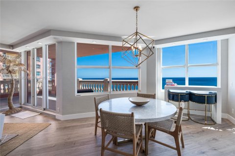 Condo in Fort Lauderdale, Florida, 3 bedrooms  № 2081207 - photo 16