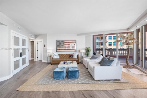 Condo in Fort Lauderdale, Florida, 3 bedrooms  № 2081207 - photo 8