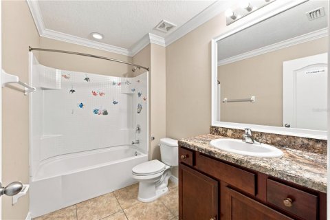 Casa en venta en Spring Hill, Florida, 4 dormitorios, 264.21 m2 № 2157899 - foto 22