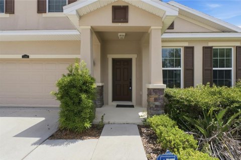 Casa en venta en Spring Hill, Florida, 4 dormitorios, 264.21 m2 № 2157899 - foto 3