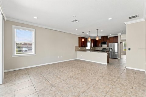 Casa en venta en Spring Hill, Florida, 4 dormitorios, 264.21 m2 № 2157899 - foto 11