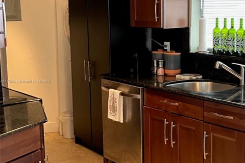 Condominio en venta en Miami Beach, Florida, 2 dormitorios, 87.33 m2 № 1875187 - foto 21