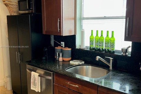 Condominio en venta en Miami Beach, Florida, 2 dormitorios, 87.33 m2 № 1875187 - foto 22