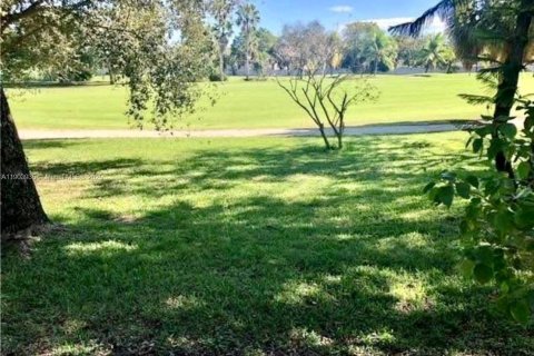 Villa ou maison à vendre à Sunrise, Floride: 2 chambres, 86.86 m2 № 1954823 - photo 14