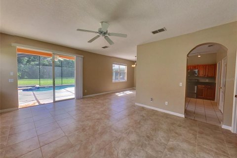 House in Davenport, Florida 4 bedrooms, 164.25 sq.m. № 2344933 - photo 2