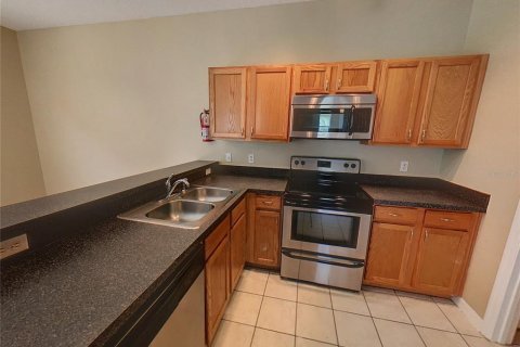 House in Davenport, Florida 4 bedrooms, 164.25 sq.m. № 2344933 - photo 5