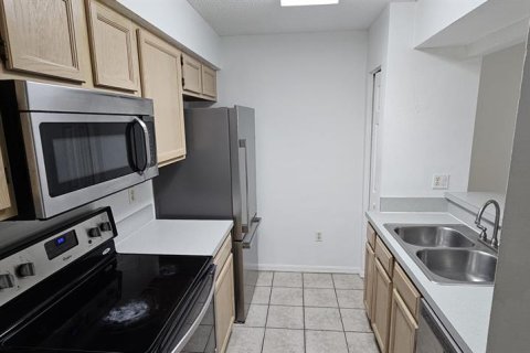 Adosado en alquiler en Brandon, Florida, 2 dormitorios, 107.67 m2 № 1723423 - foto 9