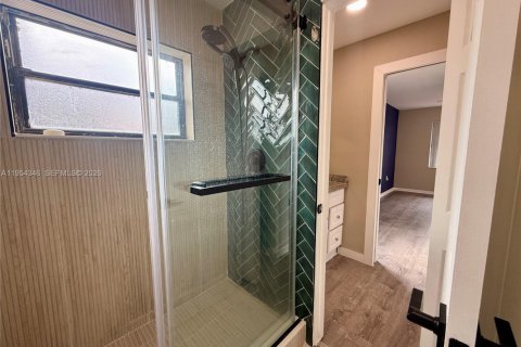 Casa en alquiler en Sunrise, Florida, 2 dormitorios, 88.63 m2 № 2009114 - foto 13