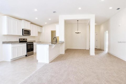 Casa en venta en Leesburg, Florida, 3 dormitorios, 183.02 m2 № 2215389 - foto 2