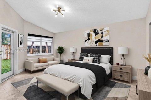 House in Pembroke Pines, Florida 3 bedrooms, 131.55 sq.m. № 2066081 - photo 12