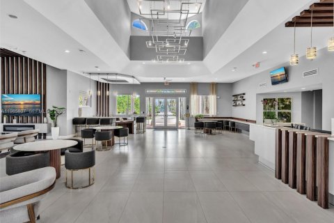 House in Pembroke Pines, Florida 3 bedrooms, 131.55 sq.m. № 2066081 - photo 22