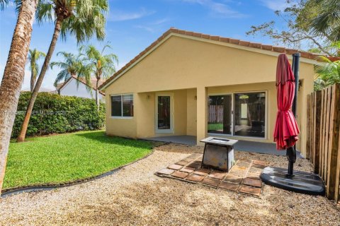 House in Pembroke Pines, Florida 3 bedrooms, 131.55 sq.m. № 2066081 - photo 20