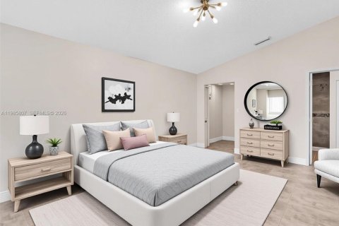 House in Pembroke Pines, Florida 3 bedrooms, 131.55 sq.m. № 2066081 - photo 10