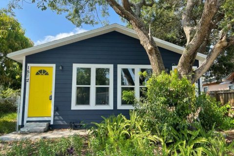 Apartamento en alquiler en Saint Petersburg, Florida, 1 dormitorio, 47.94 m2 № 1888704 - foto 1