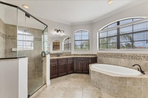 Villa ou maison à vendre à Bradenton, Floride: 6 chambres, 356 m2 № 1844418 - photo 23