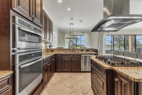 Villa ou maison à vendre à Bradenton, Floride: 6 chambres, 356 m2 № 1844418 - photo 10