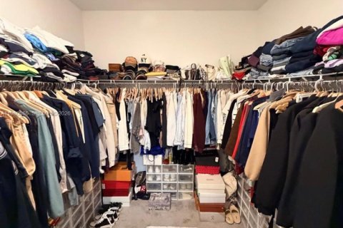 Townhouse in Miami, Florida 3 bedrooms, 157.47 sq.m. № 2044156 - photo 15