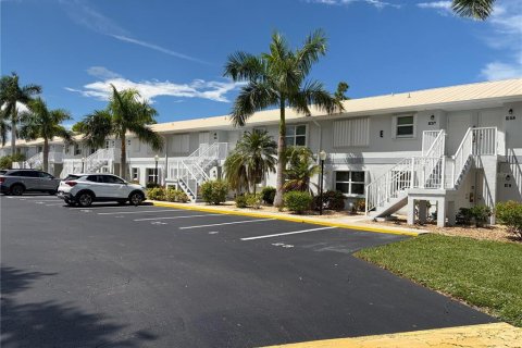 Condo à Punta Gorda, Floride, 2 chambres № 2387677