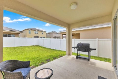 House in Haines City, Florida 3 bedrooms, 139.35 sq.m. № 2388082 - photo 19
