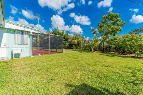 Villa ou maison à vendre à Miami, Floride: 3 chambres, 173.73 m2 № 1974292 - photo 18