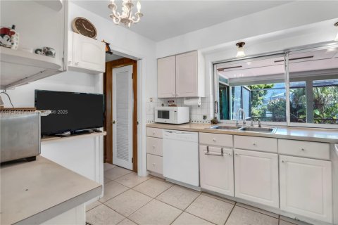 Villa ou maison à vendre à Miami, Floride: 3 chambres, 173.73 m2 № 1974292 - photo 7