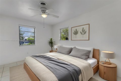 Villa ou maison à vendre à Miami, Floride: 3 chambres, 173.73 m2 № 1974292 - photo 12