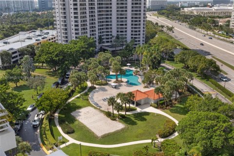Condominio en venta en Aventura, Florida, 2 dormitorios, 91.97 m2 № 2016227 - foto 24