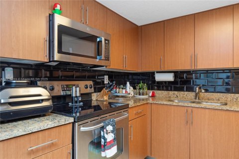 Condominio en venta en Aventura, Florida, 2 dormitorios, 91.97 m2 № 2016227 - foto 18